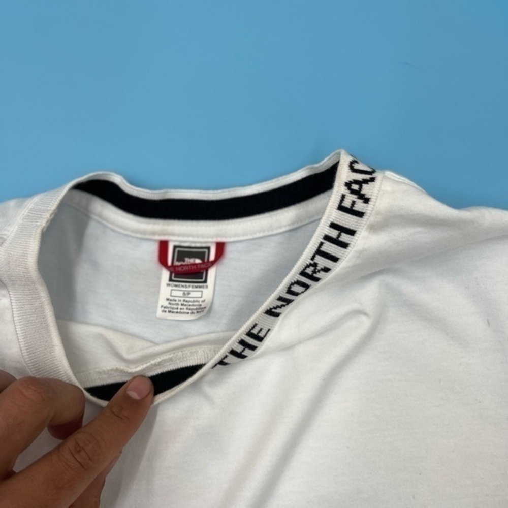 The North Face Crop Top - Picture 3 of 4